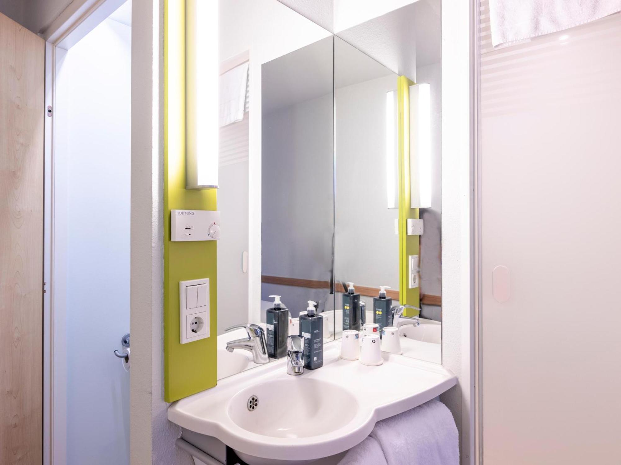 B&B Hotel Dortmund-Airport Holzwickede Εξωτερικό φωτογραφία
